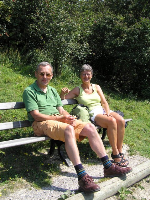 lunchen in de zon met uitzicht over het hele zuiden van Engeland