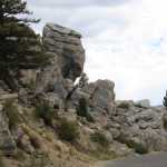 De hoodoos, rare rotsformaties langs de weg