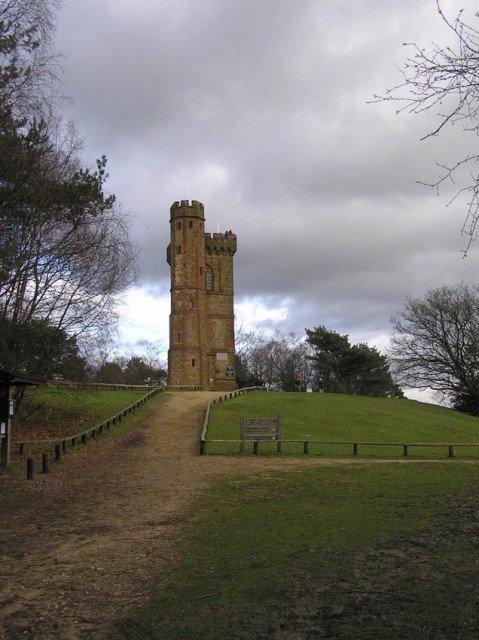 Op Leith Hill staat een oude uitzichttoren