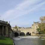 Pulteney Bridge: en van de drie bruggen ter wereld met winkels bovenop