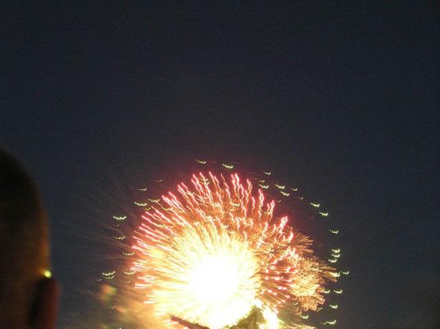 Ter gelegenheid van onze laatste avond in Stockholm was er een prachtig vuurwerk (misschien had het ook te maken met de tallships die de volgende dag uit zouden varen)